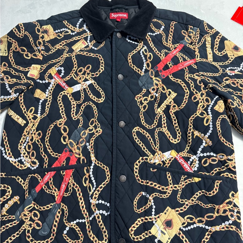 Supreme - Picture 2 of 10